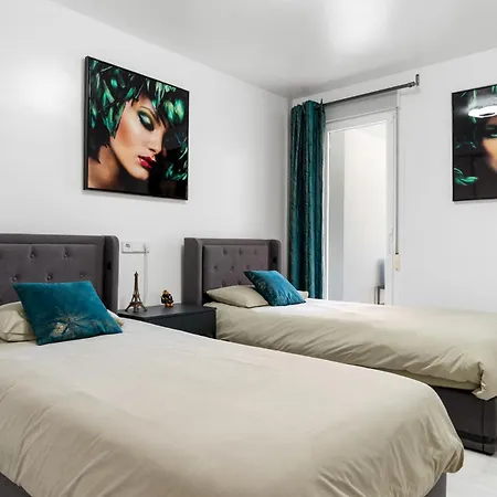 ヴィラ La Vida Ref #111 *